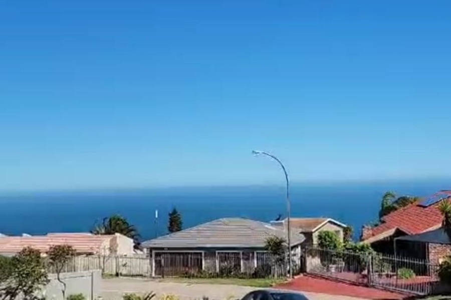 To Let 3 Bedroom Property for Rent in Dana Bay Western Cape